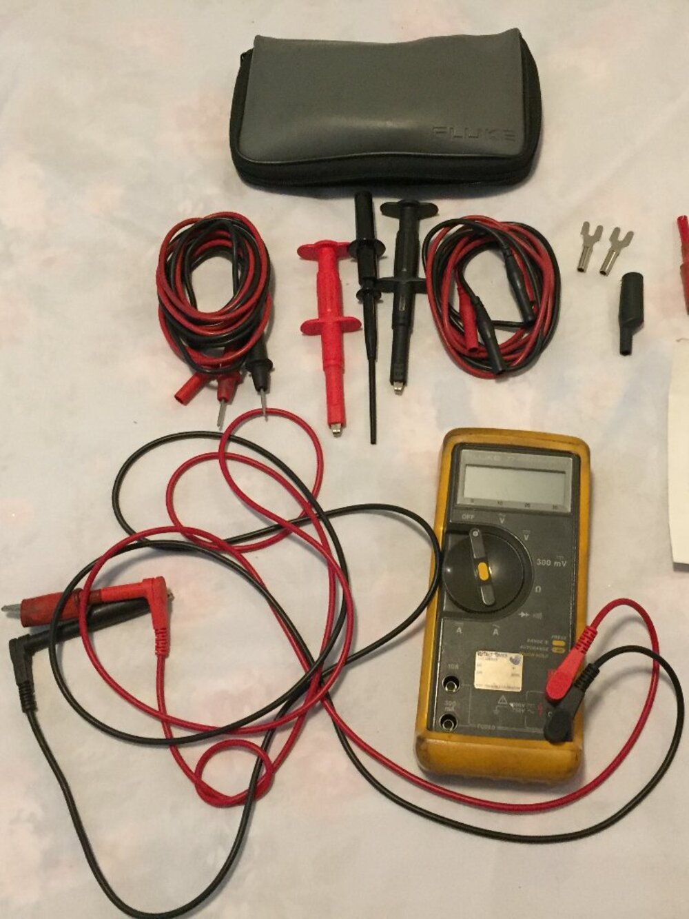 Fluke 77 Series II Multimeter w/LEADS & EXTRA Test Lead Set   Tested/Working--ou